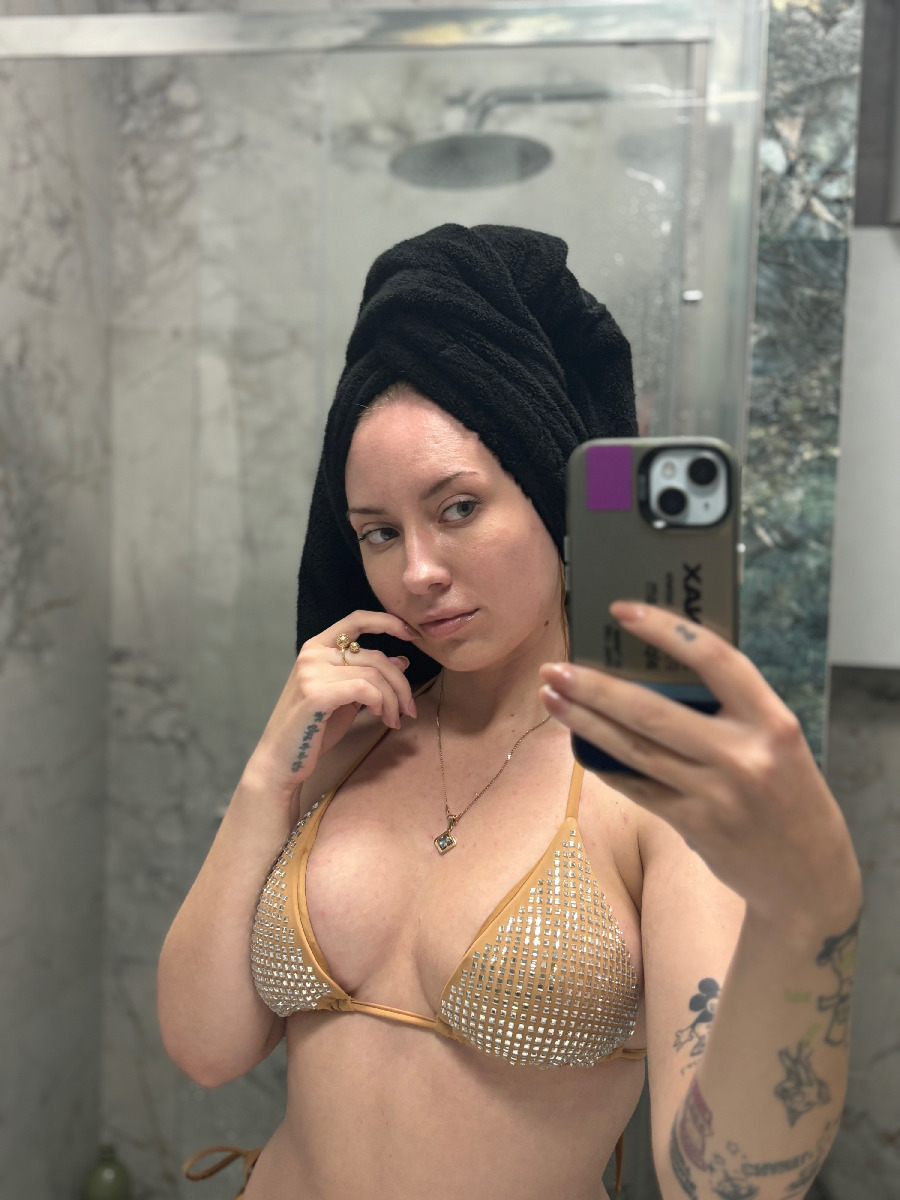 Nude girl KateV in Lahore