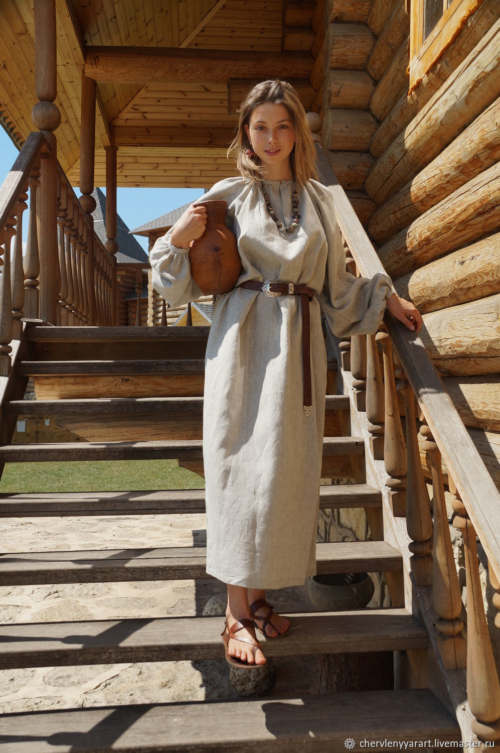 Girls in Slavic costumes in Lahore